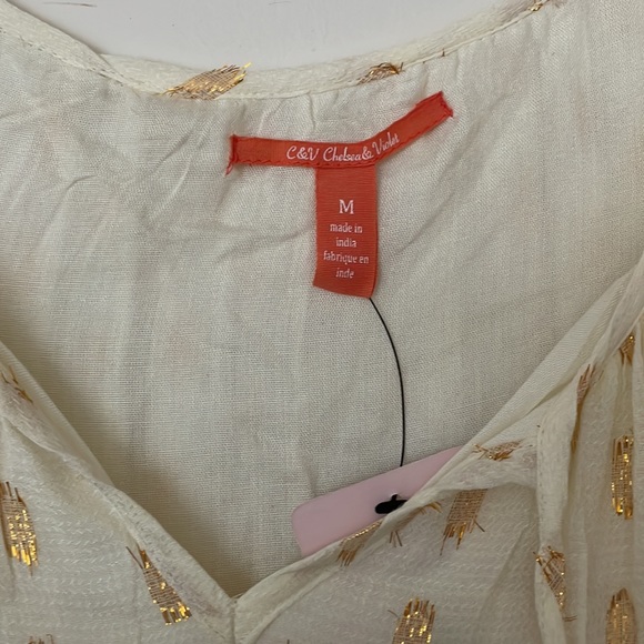 Gold Sleeved NWT Chelsea & Violet Dress - Picture 2 of 4